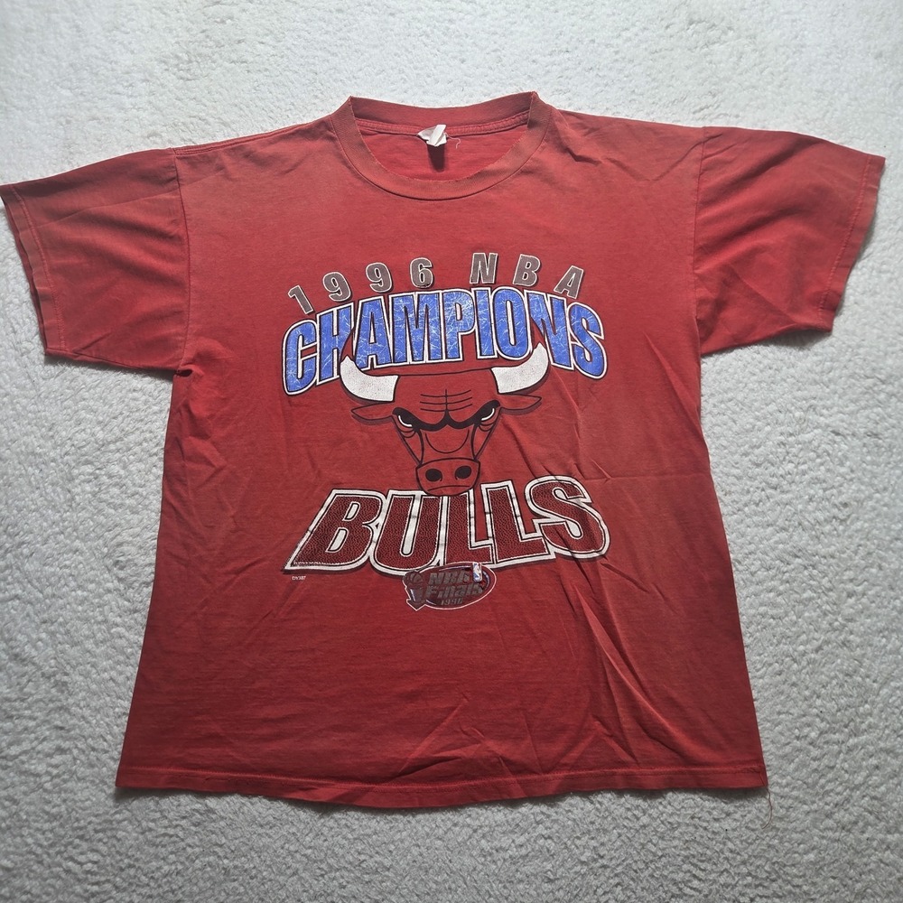 Vintage Miro Chicago Bulls‎ 1996 NBA Champions T-Shirt Size Large Faded Distress
